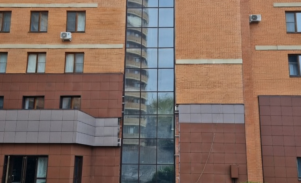 Отделка фасада многоквартирного дома панелями, Alpliberty